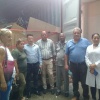 Gleich geht´s los - Gruppenfoto vor der Entladung für die örtlichen Medien mit ärztlichem Personal des Provinzkrankenhauses "Dr. Agostinho Neto" in Guantánamo, Vertretern der Cuba sí-Partnerorganisation ACPA Guantánamo, vom Zoll und aus dem Gesundheitsministerium. 