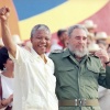 Nelson Mandela und Fidel Castro am 26.Juli 1991 in Matanzas, Kuba.