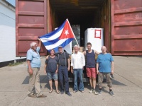 Gruppenfoto beim Containerpacken